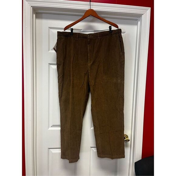 Haggar Brown Classic Fit Go-To Corduroy Expandable Waist Pants sz 44X30 NWT - Picture 1 of 9